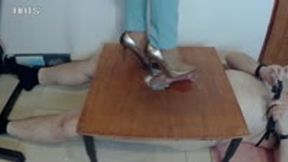 Business woman Nany harsh shoejob with golden designer pumps!