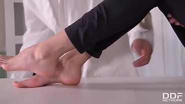 Foot Fetish Horny Doc Sucks Hot Babe's Yummy Toes