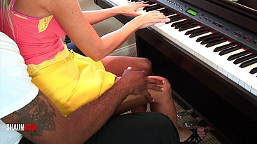 PIANO TEACHER WANTS TO FUCK AND SUCK HER BLACK STUDENT