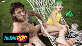 Twink Pop - Slim Adorable Man Charly Willinsky Gets Surprised By Muscular Bo Sinn's Yam-Sized Bone