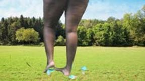 Giantess - Giantess MXDominion Finds Tinies in the Country Side Foot Dominion, Crush, Giantess Special Effects  4k smaller