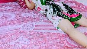 Cantik sepi di kamar, ditoket pria gairah