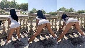 mostrando el cono por barcelona
