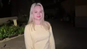 I Fuck My Blonde Neighbor While I Was on Vacation