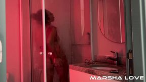 o banho mais quente do brasil com a novinha marsha love