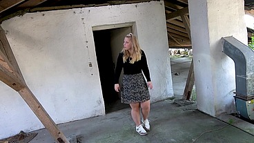 UNSCHULDIG? MÄDCHEN ALLEINE IM LOSTPLACE VON 2 SCHWÄNZEN ABGEFICKT