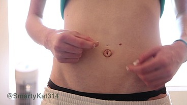 HD Belly Button Rubber Band Play