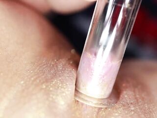 Golden Twat Love button Lick Pump Climax - Demi