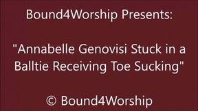 Annabelle Genovisi Gets Foot Worship in a Balltie - HD