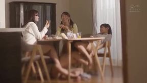 Sneaky Glimpse of Japanese Cutie&#039;s O