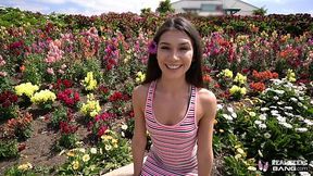 Cutie started with Car BJ and spread her legs in quick POV sex