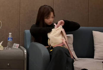 杏吧原創.今天約的是個酷酷萌萌的小妹子-王安全