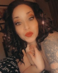 Brunette photo