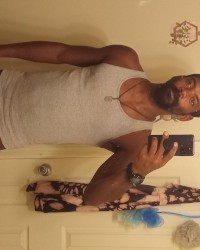 Friend let me use his shower photo