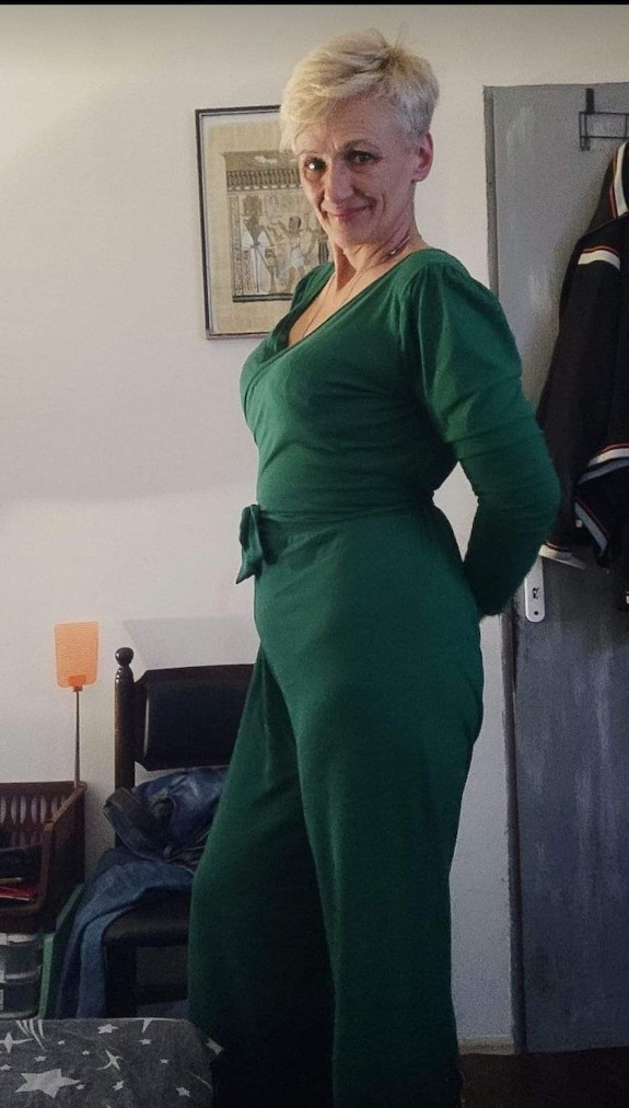 Serbian Milf StepMom Pics