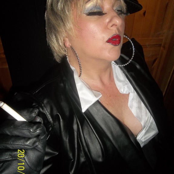 14 SHIRLEY SLUT