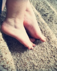 Small feet photo