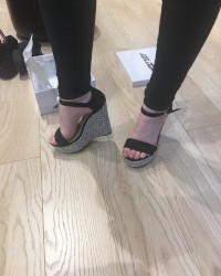 Shoes & feet photo