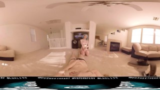 Lux Lives 性别转换 POV VR