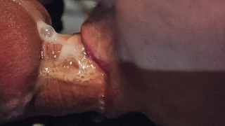 我从来没有把我的鸡巴吸得这么深！（有史以来最深的自我深喉）