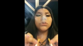 一次抽两根烟