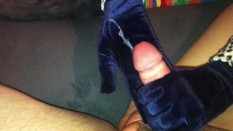 satinglove handjob