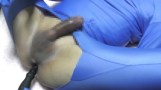 #26 アナルに細長いプラグさしたままチンコ丸出し全身タイツでローションオナニー