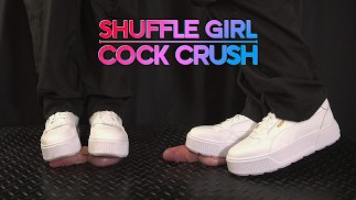 Shuffle Girl Cock Crush in 白色厚底运动鞋 - 鞋箫， 踩踏， 运动鞋， 白色彪马