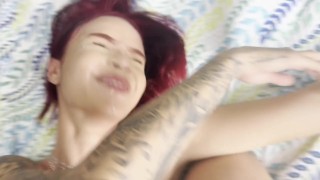18enne si diverte a leccarmi le palle