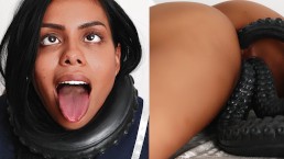 Black 女学生 Canela Skin 外星人搞砸三重渗透 - Pussy Pov 极端中出