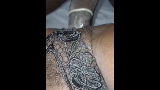 ⭐ 性感的内裤移到一边，Baby 保姆让我射精里面的阴户
