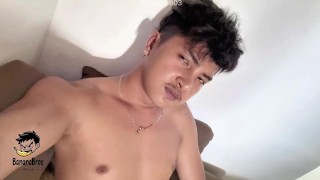 Pagkagising ko sobrang tigas ng BURAT ko, kaya JINAKOL kona hahaha talsik tamod ko hehe