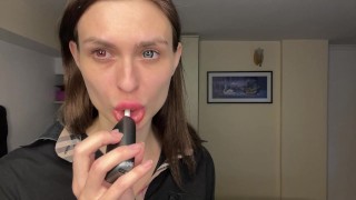 吸烟Mistress吐在你脸上 – 女性主导 POV Fetish
