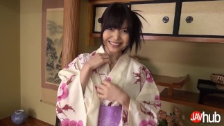 JAVHUB Shino Aoi 穿着和服吮吸鸡巴