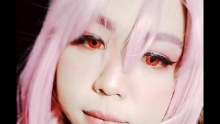 陷阱角色扮演者吸吮 BBC DILDO