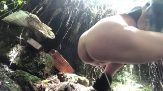 大自然在我的院子里当众撒尿！公共小便