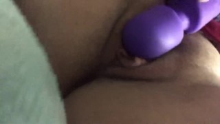 肮脏的荡妇为爸爸喷水