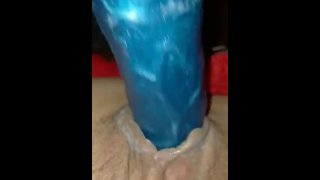 与我的蓝色假阳具战斗