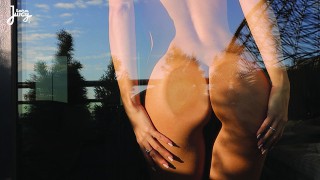 美丽的屁股金发女郎整天操她的阴户 |LaraJuicy（拉拉多汁酒店）