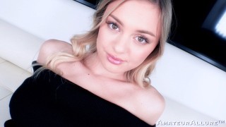 AMBER MOORE，金发碧眼的重磅炸弹喜欢坚硬的公鸡