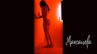 Hermosa Mexicana Pettite en Lencería Sexy