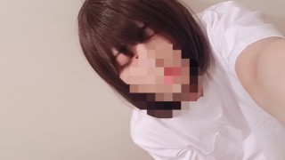 亚洲可爱女孩拍下了她手淫的视频