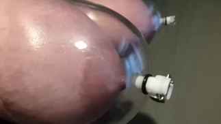 抽出我的巨乳 - 不要太大！