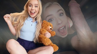 娇小的继女 Haley Spades 在禁忌铁杆他妈的后让她的阴户被精液覆盖 - DadCrush