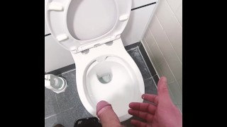 在公共劳作中暨