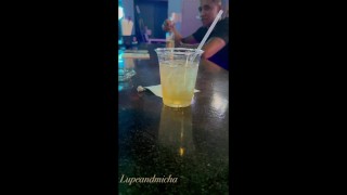 凌晨 1：00 妻子乱搞她在酒吧捡到的家伙