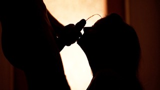 真正的情侣! 恋爱中的女友给人以完美的口交!