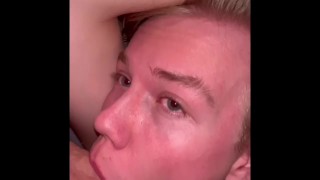 爸爸极度破坏奴隶双胞胎男孩