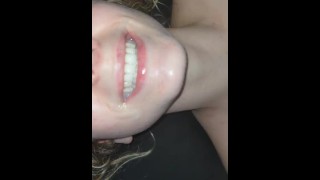 她喜欢我温暖的精液和吞咽的味道 #TikTokPorn #Shorties