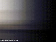 BELLE PRISE ET ELLE AVALE gif